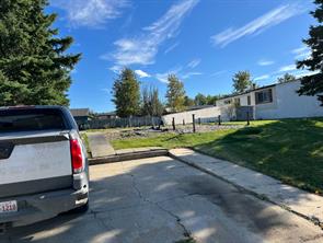 811 5 A Street, Fox Creek, Alberta T0H1P0