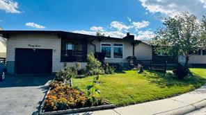 27 Penworth Place SE, Calgary, Alberta T2A 4G4