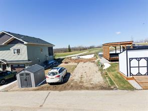 5011, 25054 South Pine Lake Road, Rural Red Deer County, Alberta T0M 1J0