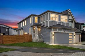 318 Walcrest Way SE, Calgary, Alberta T2X4V8