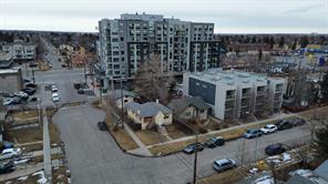 202 15 Avenue NE, Calgary, Alberta T2E 1G9