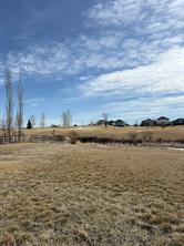 709 Whispering Greens Avenue, Vulcan, Alberta T0L 2B0
