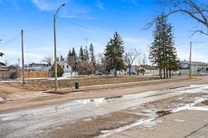 5315 49 Avenue, Lloydminster, Saskatchewan S9V 0V2