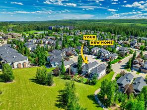 30 Discovery Ridge Gardens SW, Calgary, Alberta T3H 5L6