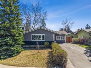 1703 110 Avenue SW, Calgary, Alberta T2W 0E4