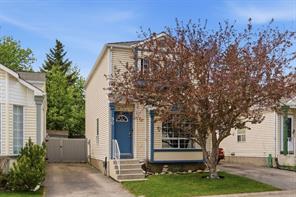 90 Coventry Lane NE, Calgary, Alberta T3K4G4