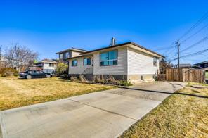 3452 37 Street SW, Calgary, Alberta T3E 3C1