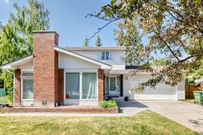 8 Varsdale Place NW, Calgary, Alberta T3A 0G7