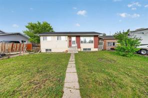 1608 54 Street SE, Calgary, Alberta T2A 1W8