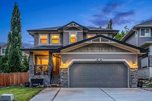 66 Crestmont Drive SW, Calgary, Alberta T3B 5X7