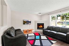 88 Rockyledge Crescent NW, Calgary, Alberta T3G 5M9