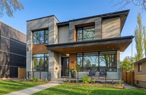 10 Lissington Drive SW, Calgary, Alberta T3E 5E1