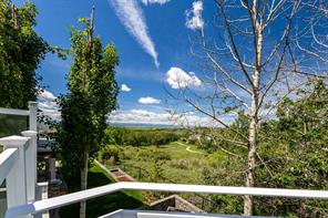 76 Rockywood Park NW, Calgary, Alberta T3G5S2