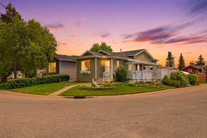 45 Taradale Close NE, Calgary, Alberta T3J 3E5
