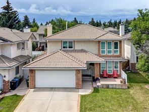 40 Signal Ridge Court SW, Calgary, Alberta T3H 2J6