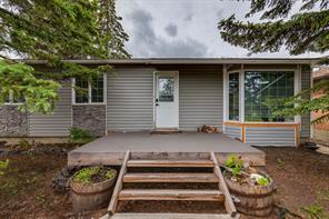 1288 Lake Sylvan Drive SE, Calgary, Alberta T2J 3C8
