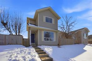 19 Appletree Close SE, Calgary, Alberta T2A 7J1