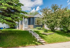 52 Covington Road NE, Calgary, Alberta T3X4A7