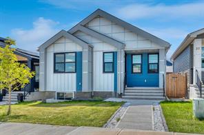 33 Lucas Rise NW, Calgary, Alberta T3P 1N3