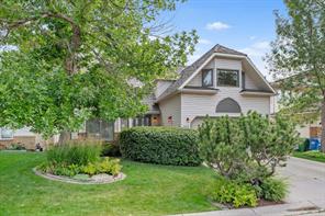 112 Hawkford Crescent NW, Calgary, Alberta T3G 3G4