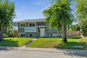 2411 51 Street NE, Calgary, Alberta T1Y 1C2