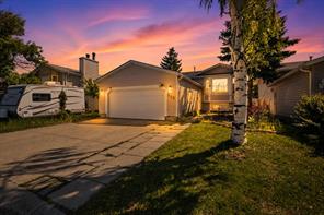 143 Castlebrook Rise NE, Calgary, Alberta T3J 1Y3