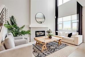 102 Rochester Crescent NW, Calgary, Alberta T3L 0J6
