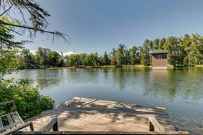 8808 48 Avenue, Calgary, Alberta T3B 2B2