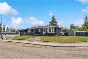 25 Manor Road SW, Calgary, Alberta T2V 2A1