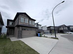 300 Carringvue Place NW, Calgary, Alberta T3P2A5
