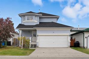 141 Saratoga Close NE, Calgary, Alberta T1Y 7A1