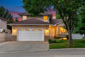 416 Sierra Morena Place SW, Calgary, Alberta T3H 2X2