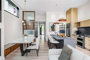3D Willow Crescent SW, Calgary, Alberta T3C 3B8