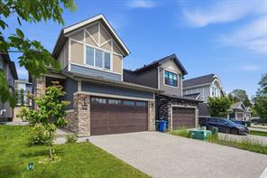 7164 11 Avenue SW, Calgary, Alberta T3H 3V5