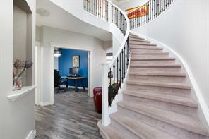 90 Discovery Ridge Road SW, Calgary, Alberta T3H 4R4