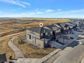 351 Lucas Way NW, Calgary, Alberta T3P 1Z3