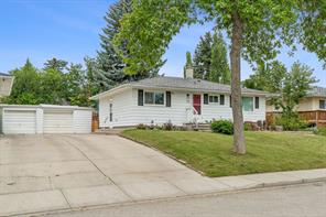 27 Heston Street NW, Calgary, Alberta T2K 2C3