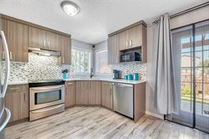 7 San Diego Manor NE, Calgary, Alberta T1Y 7A5