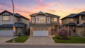 29 Royal Birkdale Drive NW, Calgary, Alberta T3G 5C7