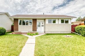 42 Rundlelawn Close NE, Calgary, Alberta T1Y 3J3
