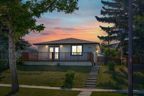8059 Huntington Street NE, Calgary, Alberta T2K 5B8