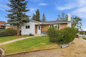 5439 Dalrymple Crescent NW, Calgary, Alberta T3A 1R4