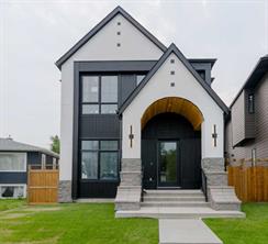 2207 Victoria Crescent NW, Calgary, Alberta T2M 4E4