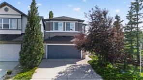 234 Pantego Way NW, Calgary, Alberta T3K 0C2