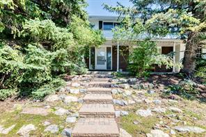 2 Varsplain Place NW, Calgary, Alberta T3A 0C7