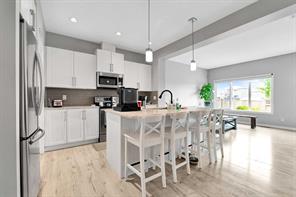75 Evanscrest Way NW, Calgary, Alberta T3P 0R7