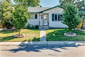 7828 10 Street NW, Calgary, Alberta T2K 1H6