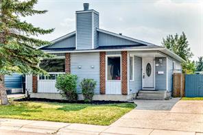 28 Whiteram Close NE, Calgary, Alberta T1Y 5X8