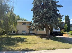 6407 Lombardy Crescent SW, Calgary, Alberta T3E 5R3