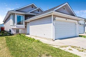 318 Applewood Drive SE, Calgary, Alberta T2A 7V5